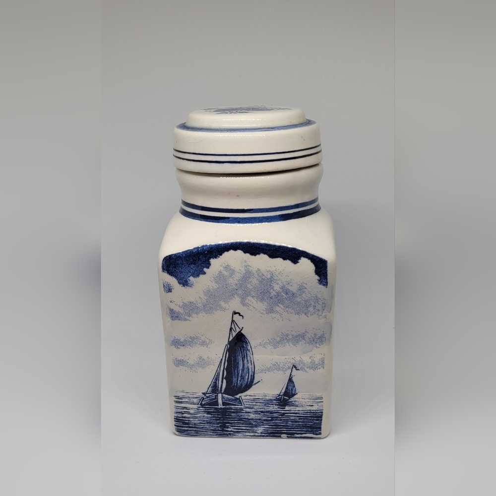 Vintage Delft spice canister